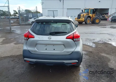 2019 Nissan Kicks Sr from USA, damaged, VIN 3N1CP5CU5KL517579
